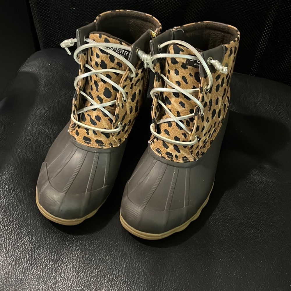 Women's Sperry Shoes Sperry Syren Gulf Duck Boot in Cheetah Brown